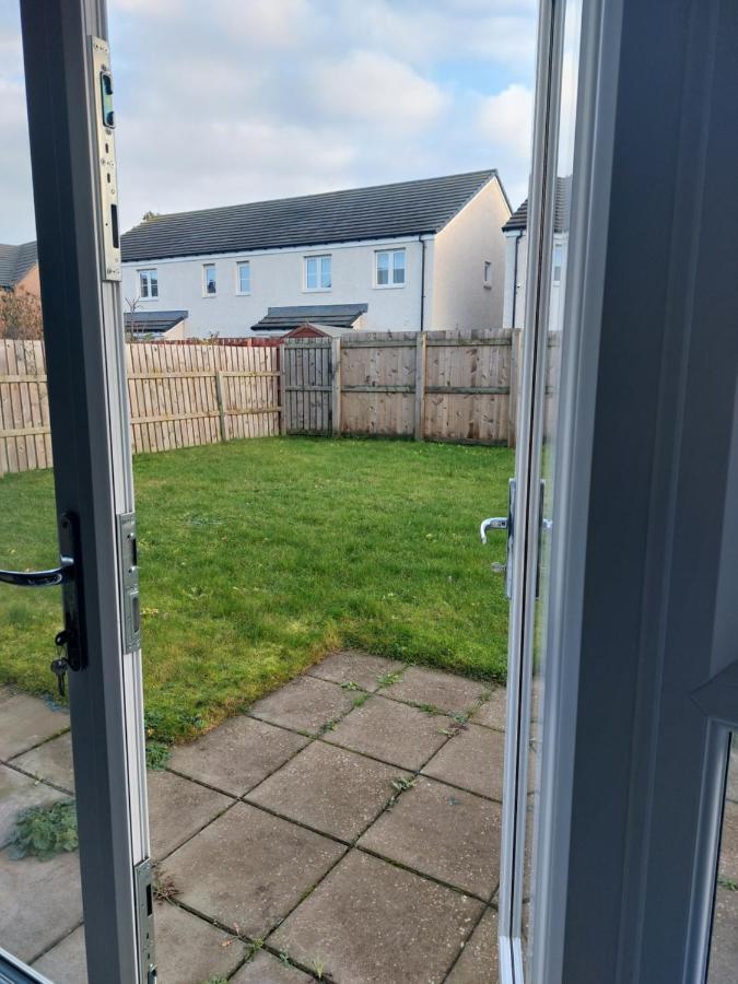 Vakantiehuis Beautiful 4-bedroom House With Private Garden & Parking Edinburgh